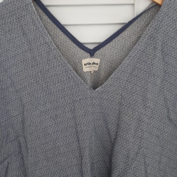 Tribe Alive beach wrap. - Picture 3 of 4